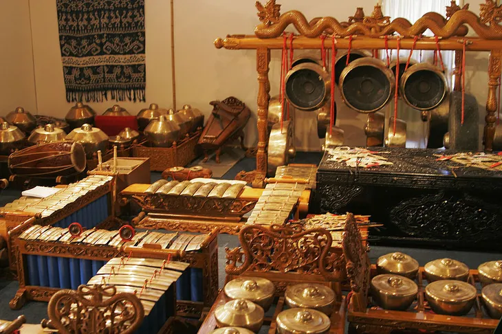 Alat musik Gamelan Kyai Batuampar